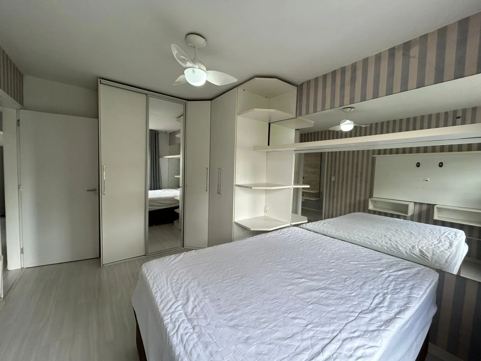 Imagem IDEAL PARA INVESTIDORES - apartamento semi mobiliado no Bairro Jardim Planalto