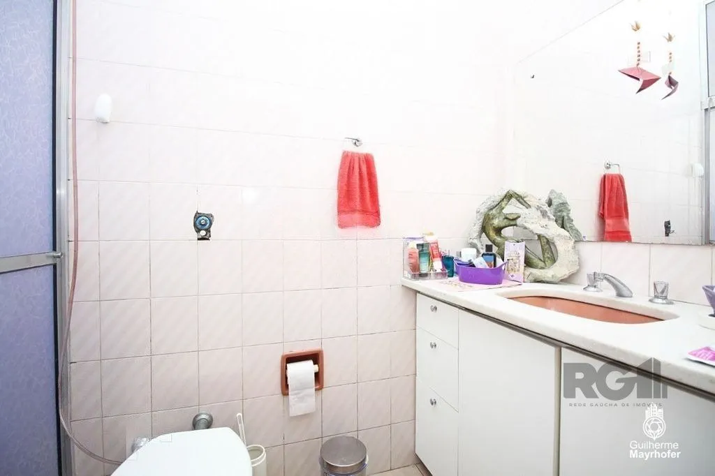 Imagem Casa de 3 dormitórios no bairro Partenon