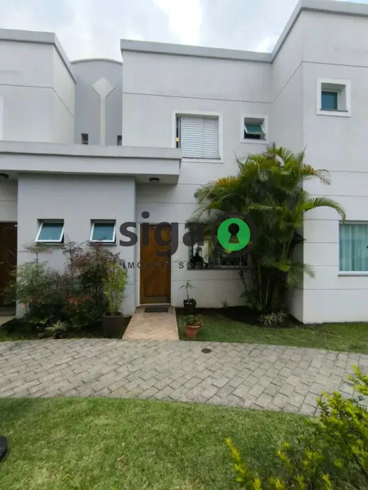 Imagem Casa sofisticada com jacuzzi privativa e acabamento contemporâneo.