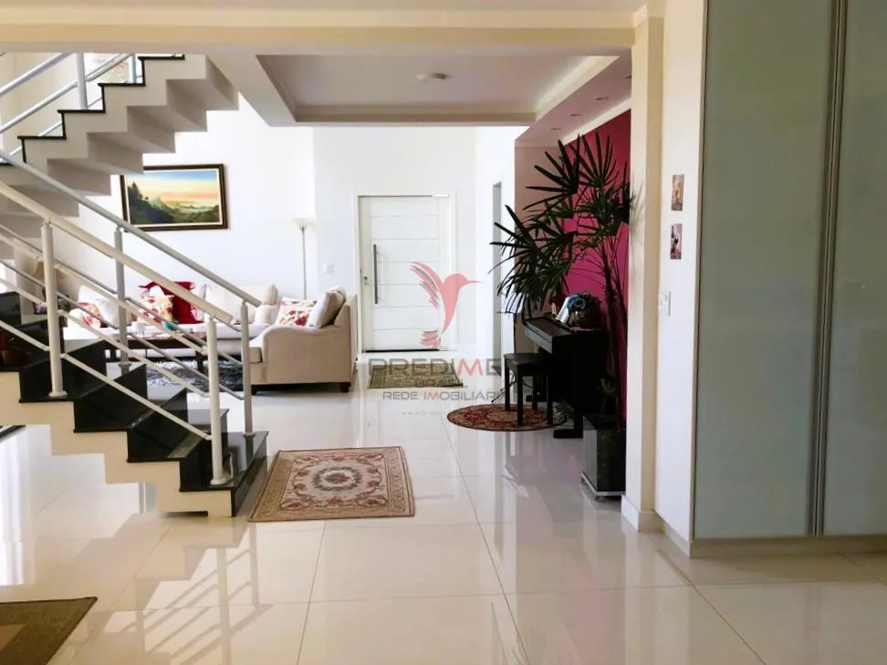 Imagem Casa de Luxo com 4 Suítes e 850m² de Terreno | Residencial Lagoa Bonita