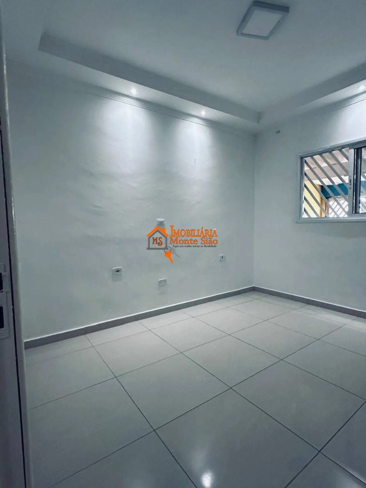 Imagem Sobrado para Locação Comercial ou Residencial - 4 Quartos e 2 Vagas