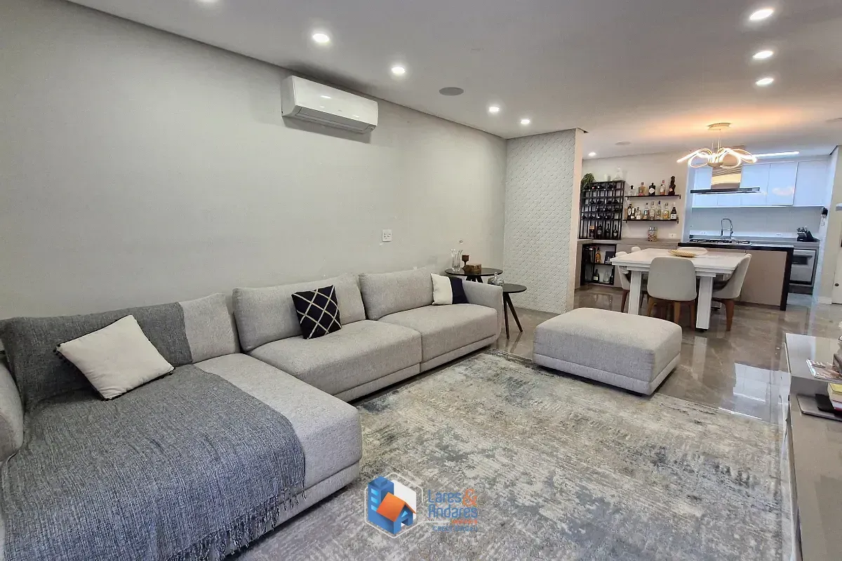 Imagem Triplex para venda em Santana com 2 quartos, sendo 2 suítes, 112m²