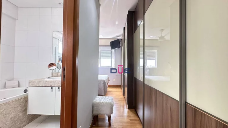 Imagem Apartamento com 3 dormitórios à venda, 159 m² por R$ 2.490.000,00 - Embaré - Santos/SP