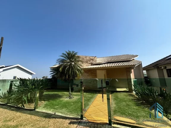 Imagem Casa moderna, 04 quartos c/suítes, piscina, área de laser em São Miguel do Oeste PR