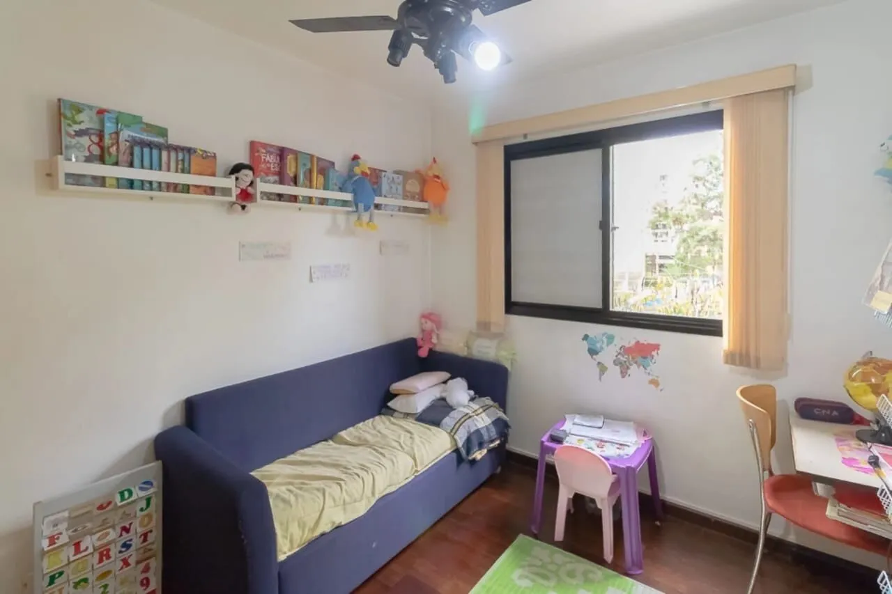 Imagem Apartamento com 4 dormitórios, 99 m² e 2 vagas em localização privilegiada.