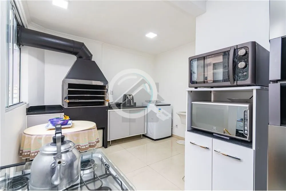 Imagem Este é para você que procura espaço e localização. Fantástico apartamento ensolarado e muito b...