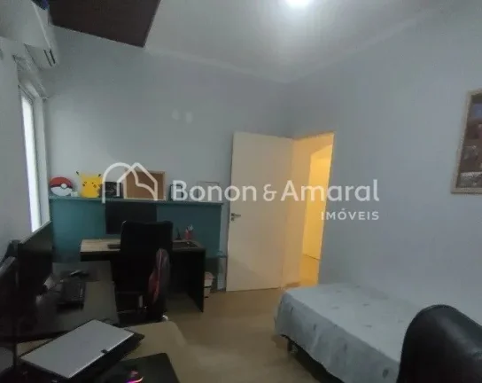 Imagem Casa em condomínio com 3 Quartos e 3 Banheiros no bairro Parque Imperador em Campinas - SP.

Linda ...
