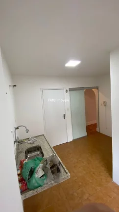 Imagem Apartamento à venda em Moema, São Paulo-SP: 2 quartos, 2 banheiros, 1 vaga de garagem, 80m². Imperdível oportunidade!