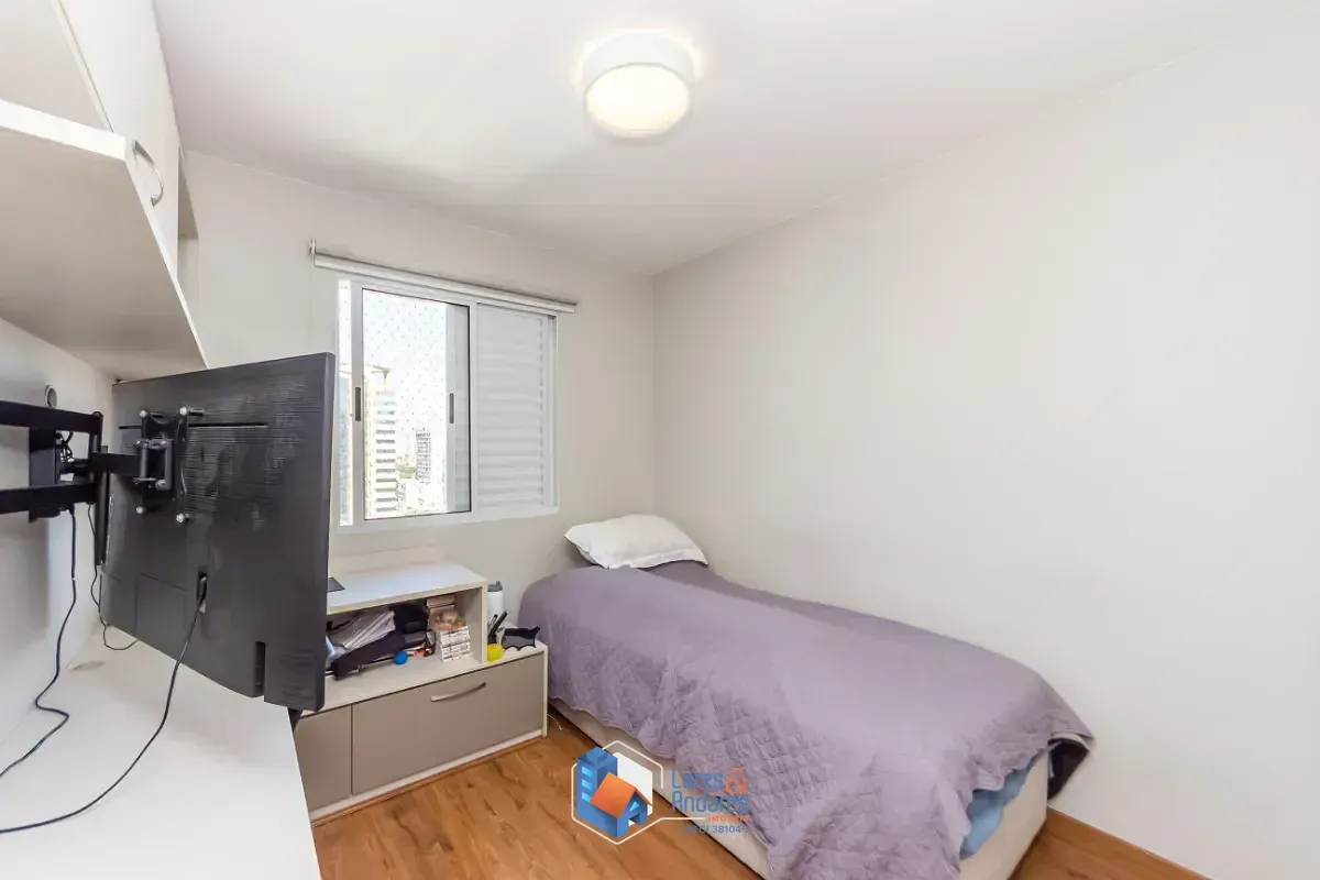 Imagem Apartamento para venda em Moema com 2 quartos, sendo 1 suíte, 75m²