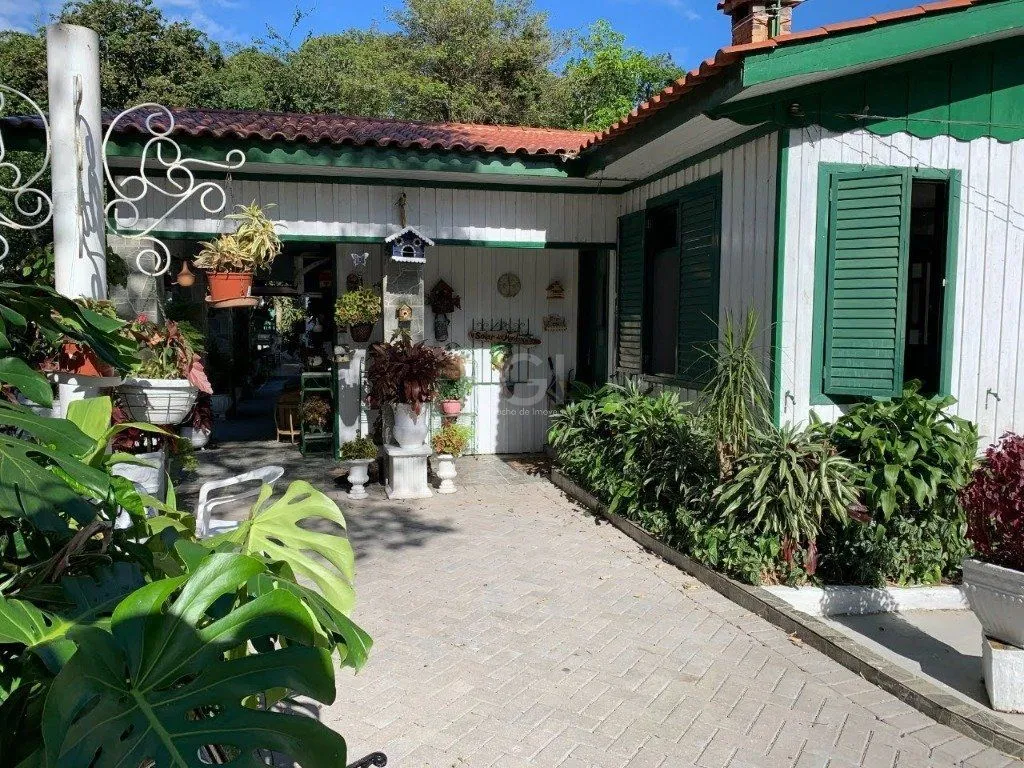 Imagem Sítio para Venda - 2000m², 3 dormitórios, 2 vagas - Ponta Grossa