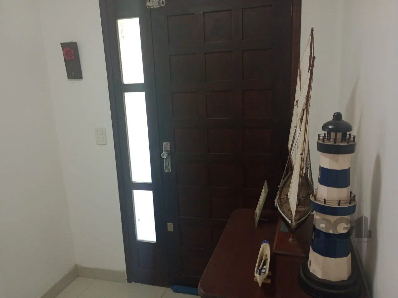 Imagem Casa 3 dormitórios à venda Santo Antônio Porto Alegre/RS