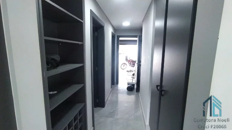 Imagem Casa a venda em condomínio, 05 quartos sendo 03 suítes, no Bairro Alto em Curitiba PR