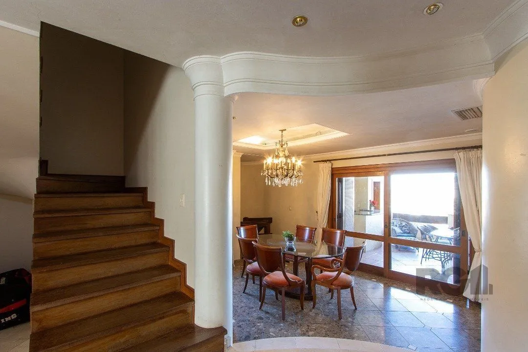 Imagem Casa para Venda - 450m², 4 dormitórios, sendo 4 suites, 5 vagas - Vila Assunção