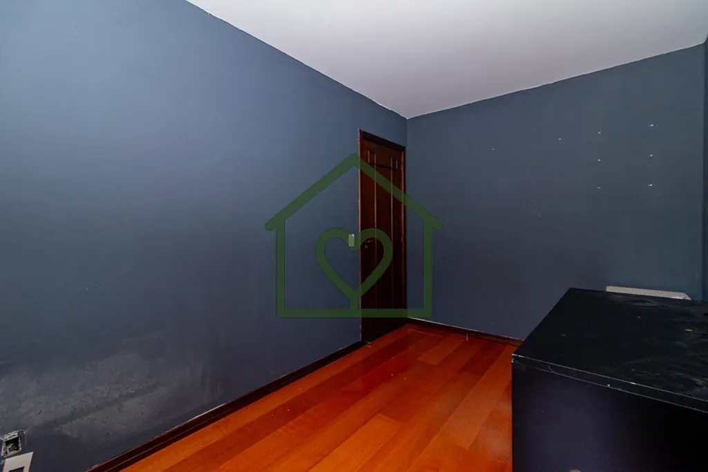 Imagem Casa 4 Quartos na Chácara das Pedras, Porto Alegre 
 
A casa conta com 4 dormitórios amplos, sendo...
