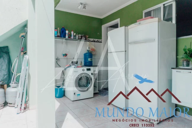 Imagem Casa com 3 Quartos e 4 banheiros à Venda, 190 m por R$ 750.000