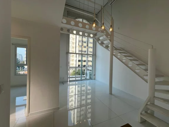 Imagem Apartamento duplex de 2 dormitórios no Campo Belo com 85m²