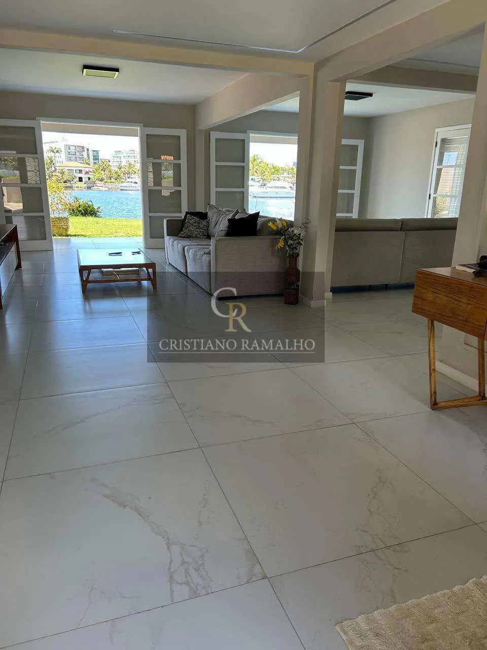 Imagem Casa de condomínio à venda em Cabo Frio, 485,00m2