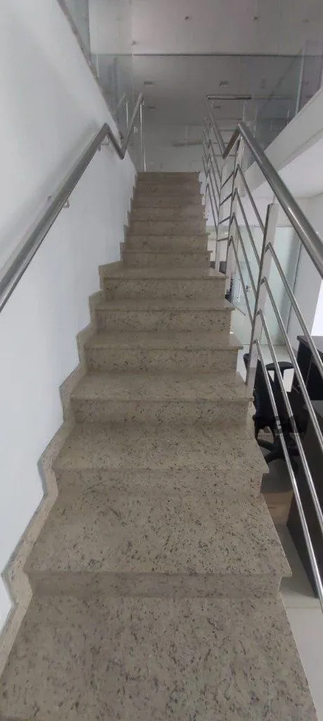 Imagem Loja com 113m² de área privativa no Bairro Três Figueiras