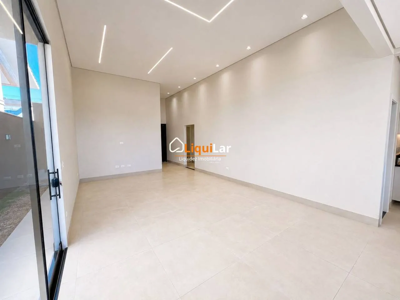 Imagem Alphaville 4 | Casa Térrea com Escritório, Cozinha Separada e Piscina Aquecida