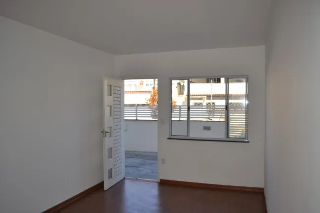 Imagem Apartamento com 2 Quartos à Venda, 70 m² em Trindade - São Gonçalo