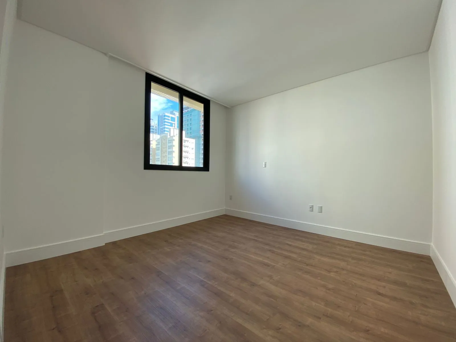 Imagem Apartamento com vista para o mar à venda com 131m2 por R$ 1.950.000,00