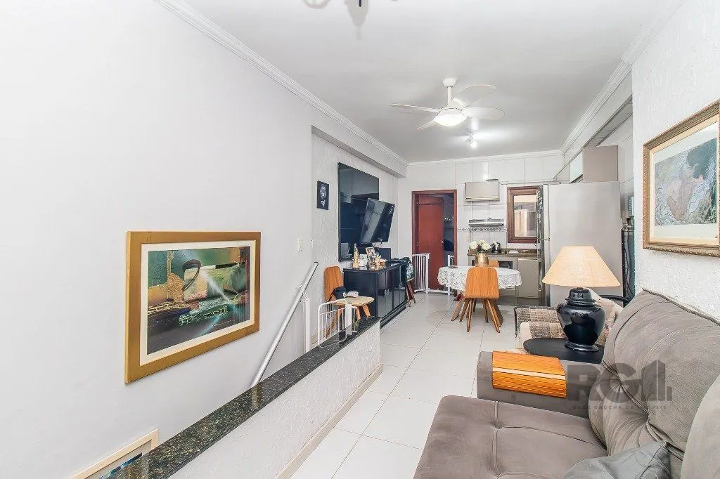 Imagem Casa para Venda - 110m², 2 dormitórios, sendo 1 suítes, 2 vagas - Menino Deus