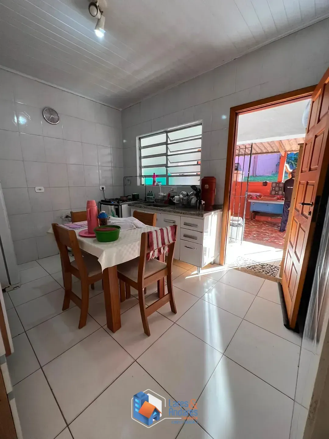 Imagem Casa para venda em Vila dos Remédios com 2 quartos, 330m²