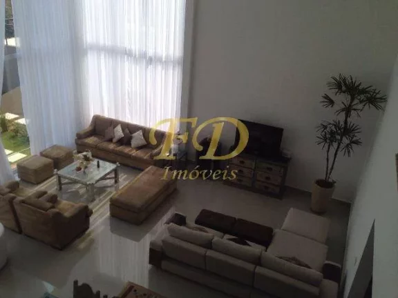 Imagem Casa em Condomínio de Alto Padrão