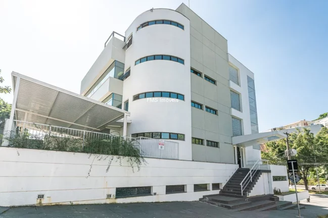 Imagem Imponente Edifício Comercial em Perdizes, São Paulo: 11 Banheiros, 17 Vagas de Garagem, 1.067m² - Venda ou Locação!
