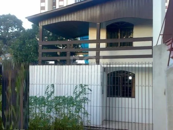 Imagem Casa para Venda - 162m², 3 dormitórios, sendo 1 suites, 3 vagas - Agronomia