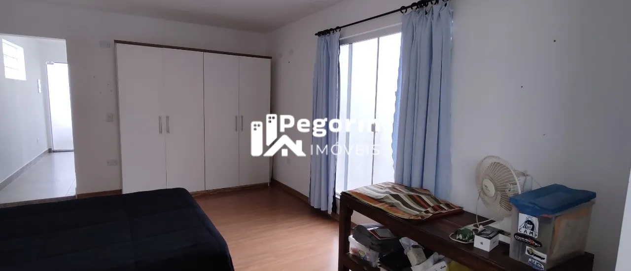 Imagem Casa à venda em Piraquara, Centro, com 4 quartos, 238,00m²