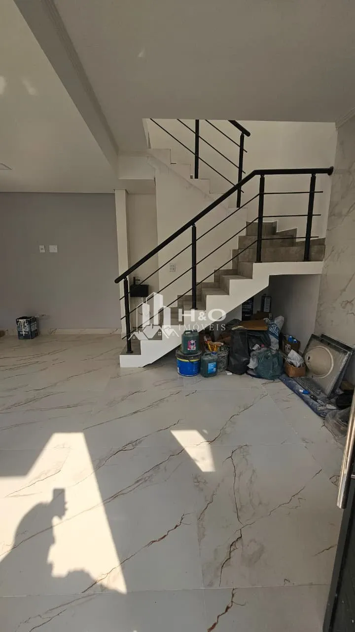 Imagem Sobrado à Venda com 2 Dormitórios, 2 Vagas e Quintal - 90m² - R$ 479.000 - Vila Campanela