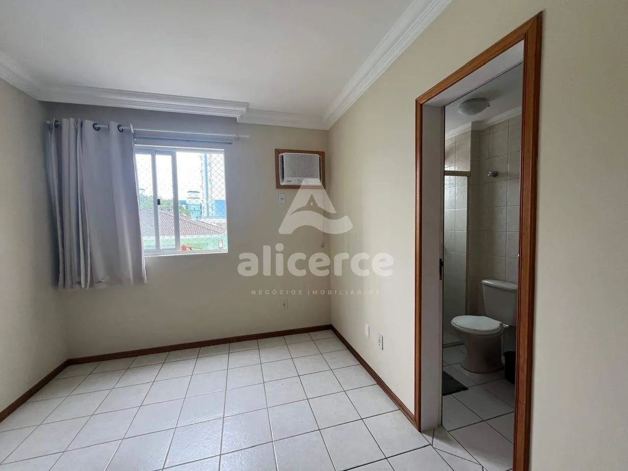 Imagem Apartamento à venda - 3 quartos I 1 suíte I 85m² I Semi mobiliado I Piscina - em Barreiros São José