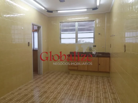 Imagem Apartamento à venda próximo a praia com 2 dormitórios e 1 vaga no bairro do Gonzaga em Santos por R$ 740.000,00