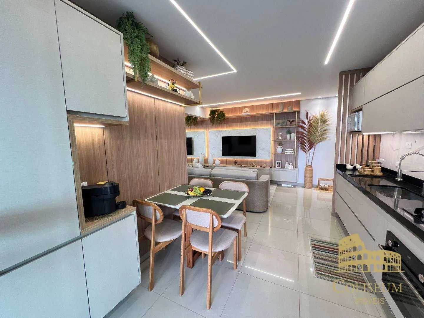 Imagem Apartamento com 2 dormitórios à venda, 279 m² por R$ 1.350.000,00 - Canto do Forte - Praia Grande/SP