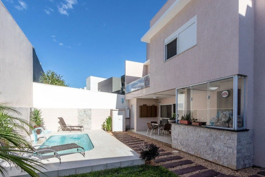 Imagem Casa Condominio para Venda - 203.02m², 3 dormitórios, sendo 3 suites, 4 vagas - Hípica