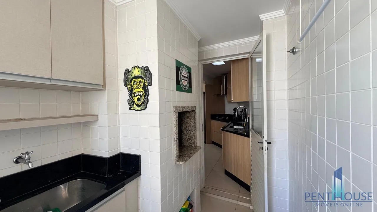 Imagem Apartamento Quadra Mar para Venda em Balneário Camboriú, CENTRO, 3 dormitórios, 1 suíte, 2 banheiros, 2 vagas