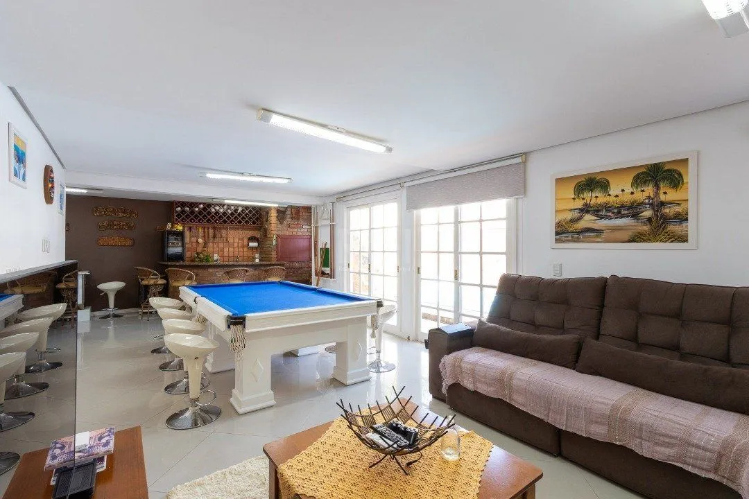 Imagem Casa Condominio para Venda - 300m², 4 dormitórios, sendo 2 suites, 2 vagas - Ipanema