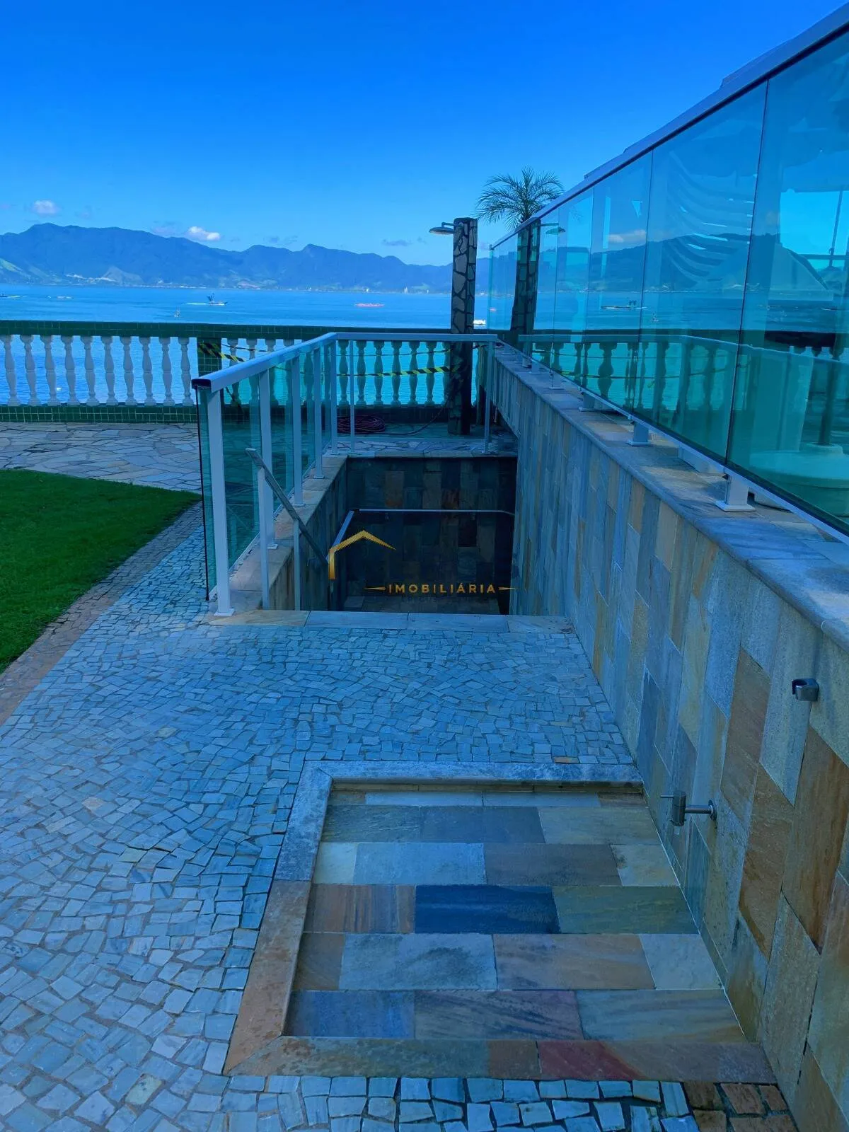 Imagem Apartamento Pé na Areia à Venda no Condomínio Costa Esmeralda | Prainha