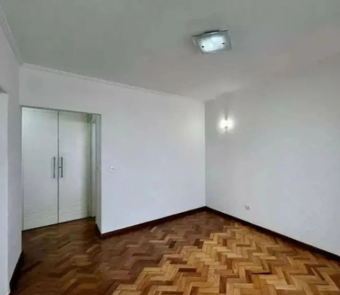 Imagem Cobertura Reformada com Vista Panorâmica, Piscina e 4 Dormitórios no Campo Belo.