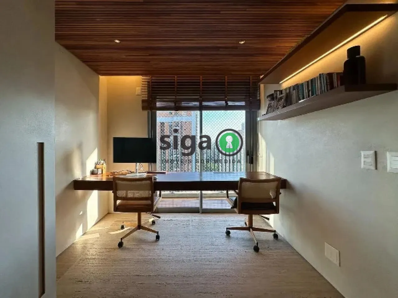 Imagem Apartamento à venda em Moema, com 2 suítes e 2 vagas com porteira fechada!