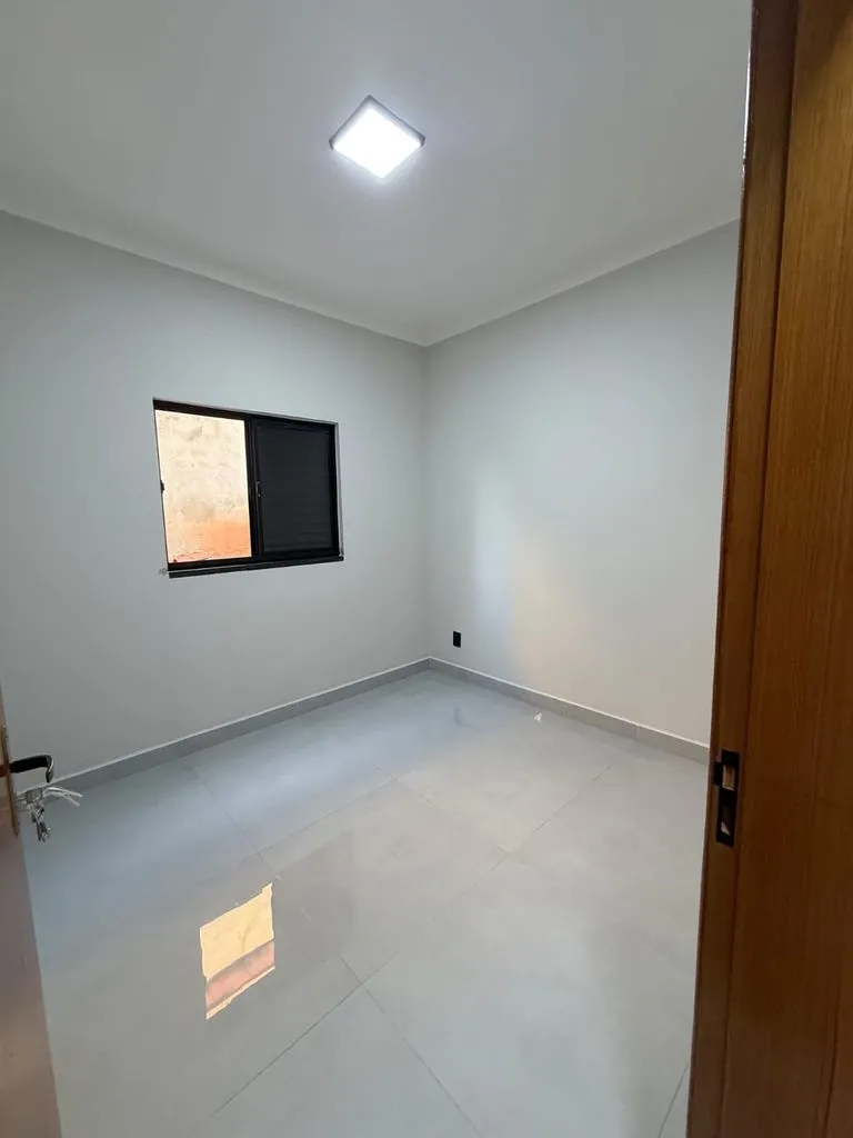 Imagem Casa à venda em Patrocínio Paulista, Jardim Aroeiras, com 2 quartos, 70m2
