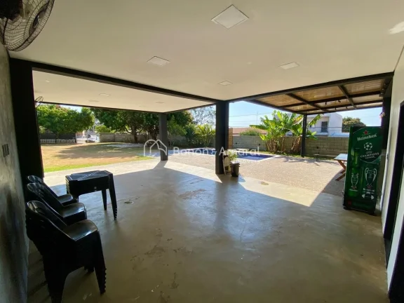 Imagem Esta chácara é o refúgio ideal para quem busca tranquilidade sem abrir mão do conforto. Com 224 ...
