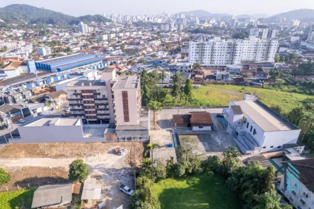 Imagem Terreno Comercial 3.600m2, com benfeitoria em Joinville SC