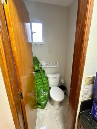 Imagem Casa para Alugar no Condomínio Terra Nova Uberaba, no bairro Recreio dos Bandeirantes, em Uberaba: 2 Dormitórios, Móveis Planejados