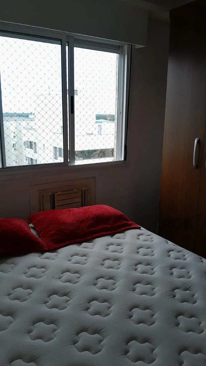 Imagem 2 Quartos ,mobiliado,frente,box duplo,próximo Cristovão Colombo