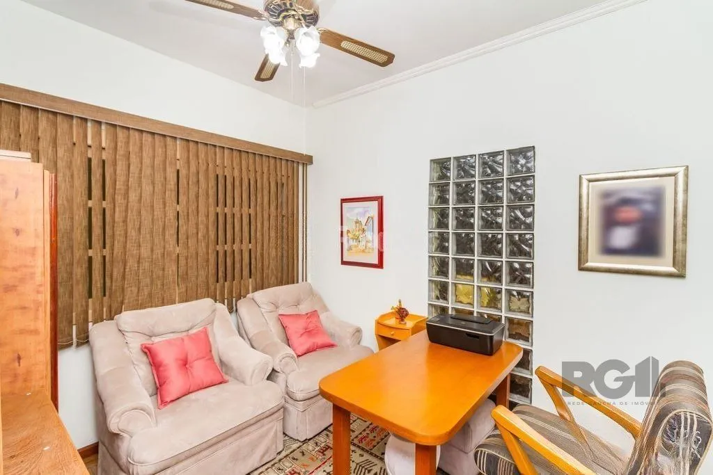 Imagem Casa 4 dormitórios no bairro Espírito Santo