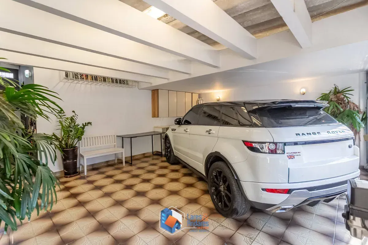 Imagem Sobrado para venda em Campo Belo com 3 quartos, sendo 1 suíte, 179m²