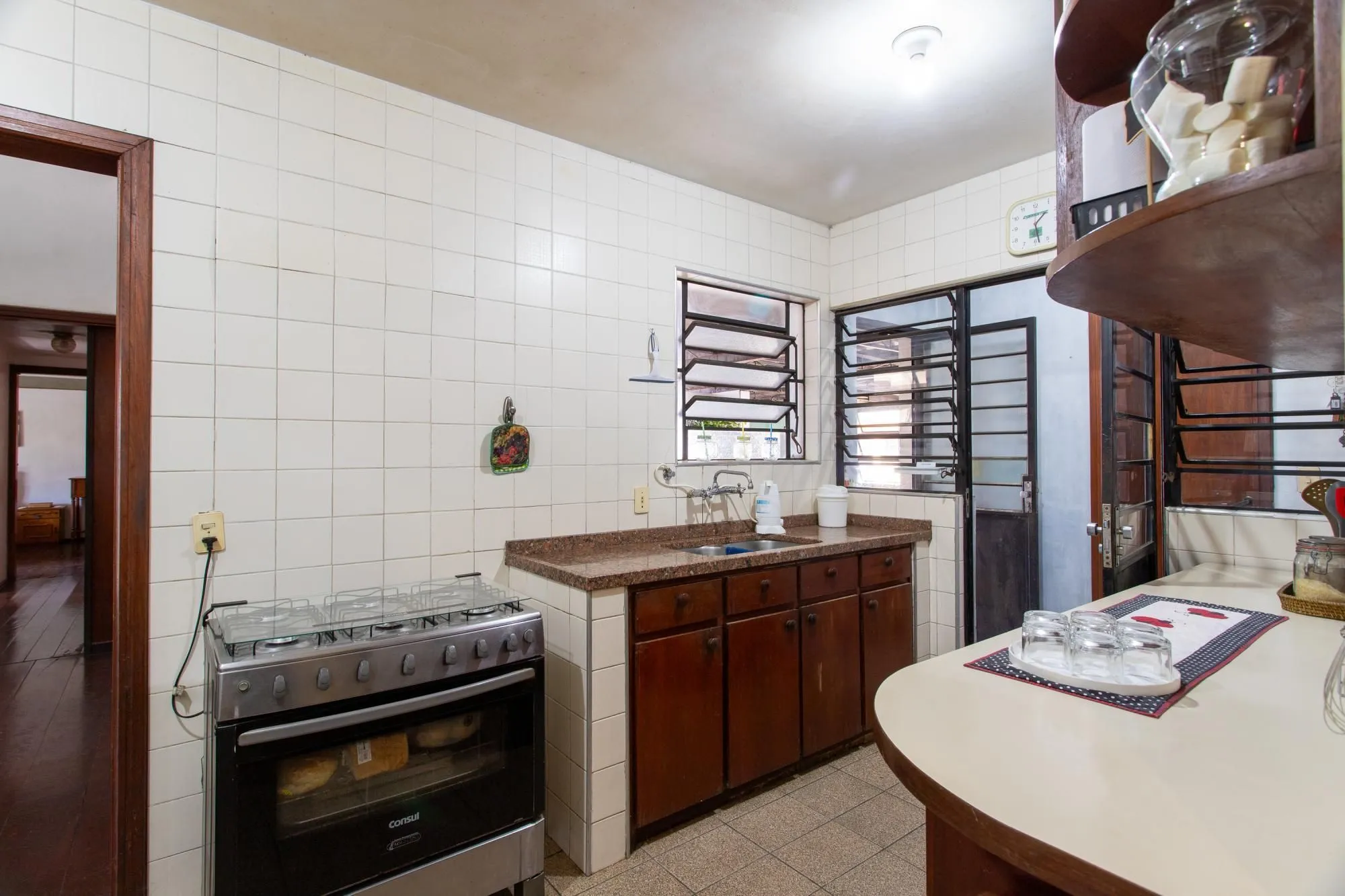 Imagem Casa para Venda - 286.28m², 2 dormitórios, sendo 1 suites, 3 vagas - Santa Tereza