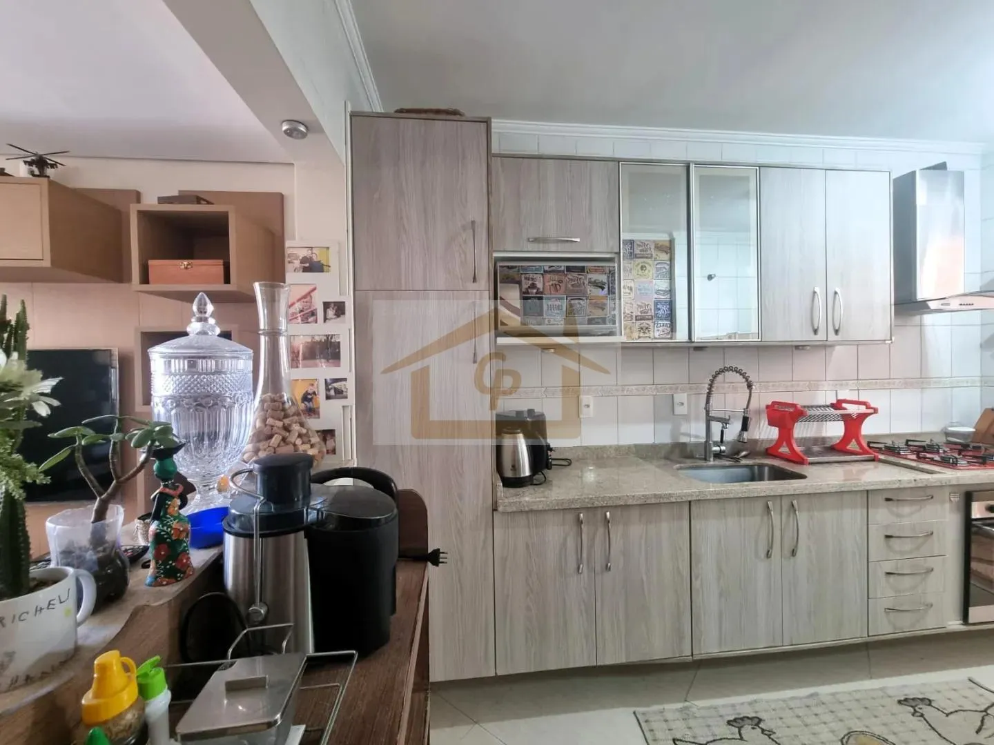 Imagem Casa com 3 Quartos, Quintal e 3 Vagas